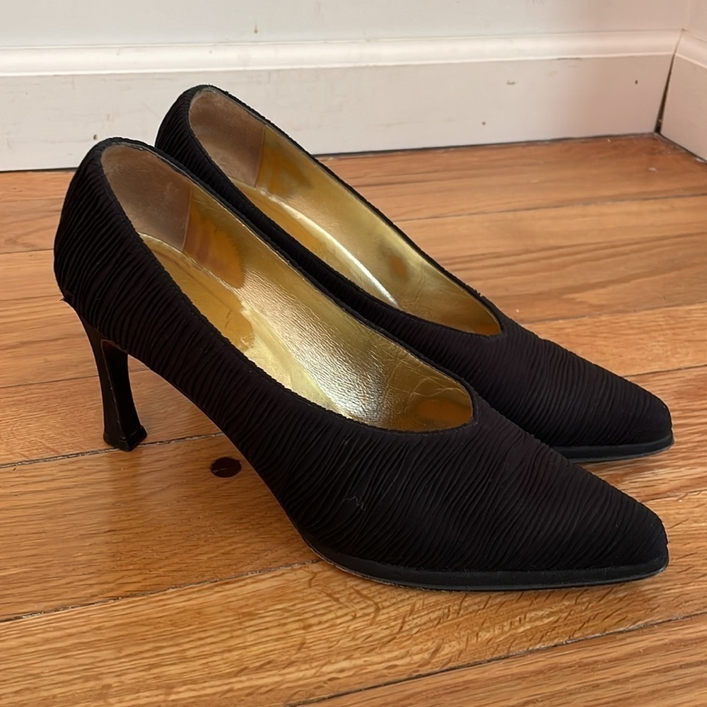 Vintage Petra Black Textured Fabric Kitten Heel Point Toe Shoe Formal Italy 6